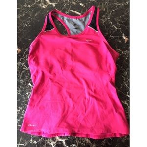 Nike Dri-Fit Razorback